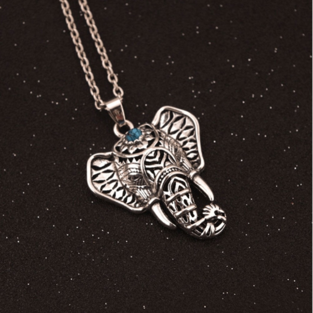 Boho Elephant Necklace Antique Silver Tone - Picture 2 of 2